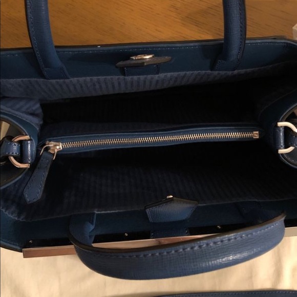 Fendi - Leather Tote AMAZING CONDITION! - Picture 2 of 4